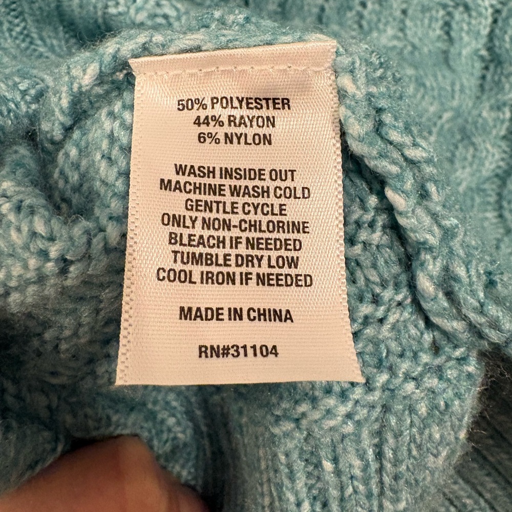 Crown & Ivy cable Knit Sweater in turquoise size medium - Picture 4 of 4